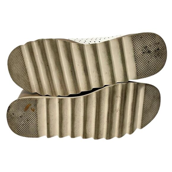 STEVE MADDEN Unfazed Perforated Wedge Oxfords 7 - Picture 7 of 12